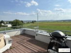 Nahe Korneuburg! Sonnige 4-Zimmer-Dachgeschoss-Wohnung mit Panorama-Terrasse und Stellplatz - Titelbild