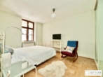 Bestlage beim Hamerlingplatz! Elegante 3-Zimmer-Altbau-Wohnung in saniertem Vorstadthaus inklusive zwei Garagenplätze - Bild