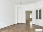 Bestlage nahe Salztorbrücke und Karmelitermarkt! Repräsentative, sanierungsbedürftige 4-Zimmer-Stilaltbau-Wohnung mit Balkon - Bild