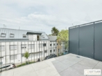 Bestlage Strebersdorf! Sonnige 2-Zimmer-Dachgeschoss-Wohnung mit Terrasse und Parkplatzoption in Grünruhelage - Bild